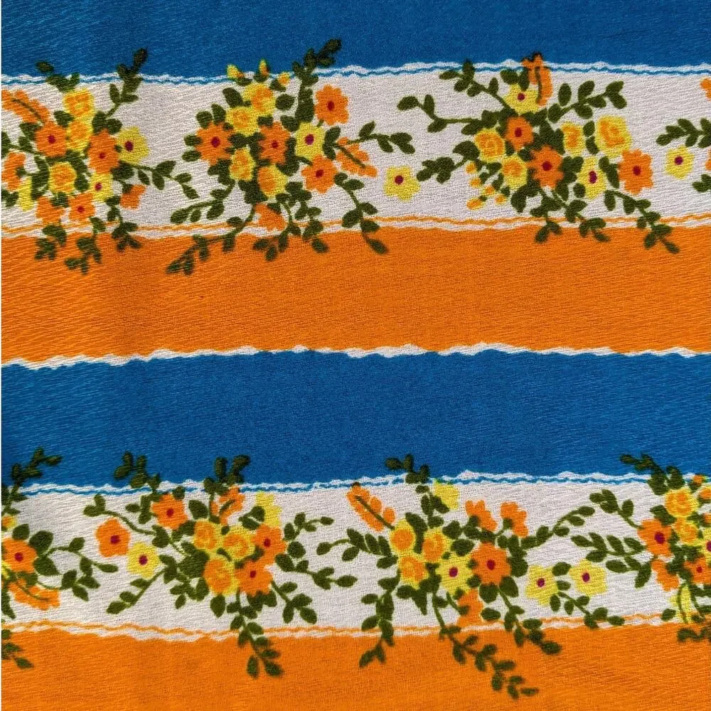 3 7/8 Yds Vintage 1970's Hawaiian Acrylic Crepe SO-FRO ORIGINALS FABRIC Bouquets